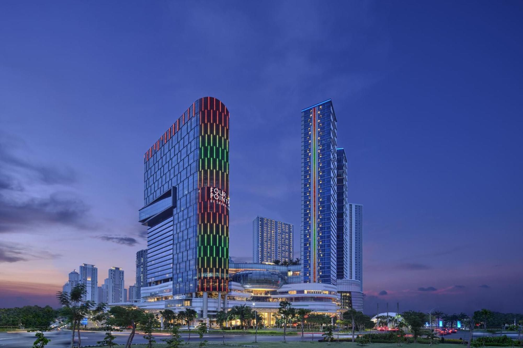 Four Points By Sheraton Surabaya, Pakuwon Indah Exterior foto